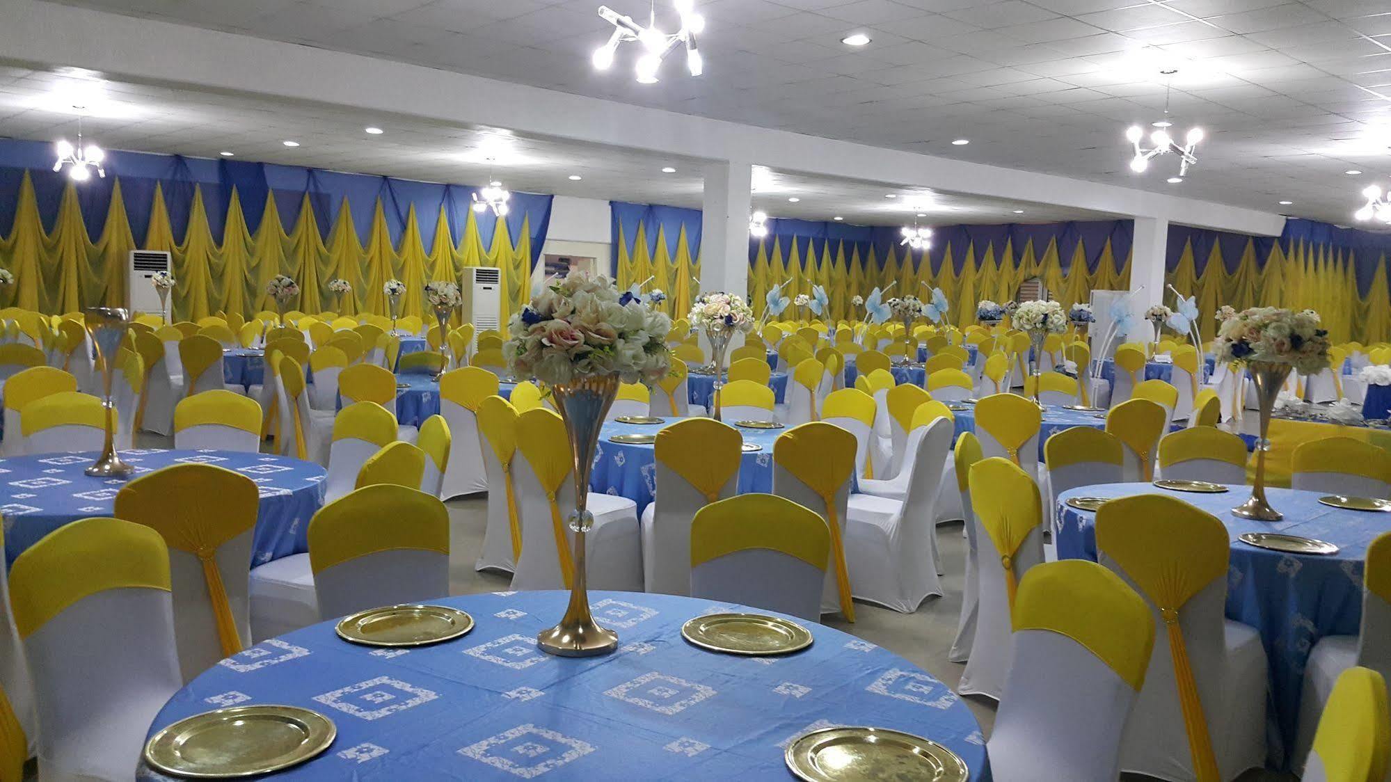 Tinapa Lakeside Hotel Calabar Exterior foto