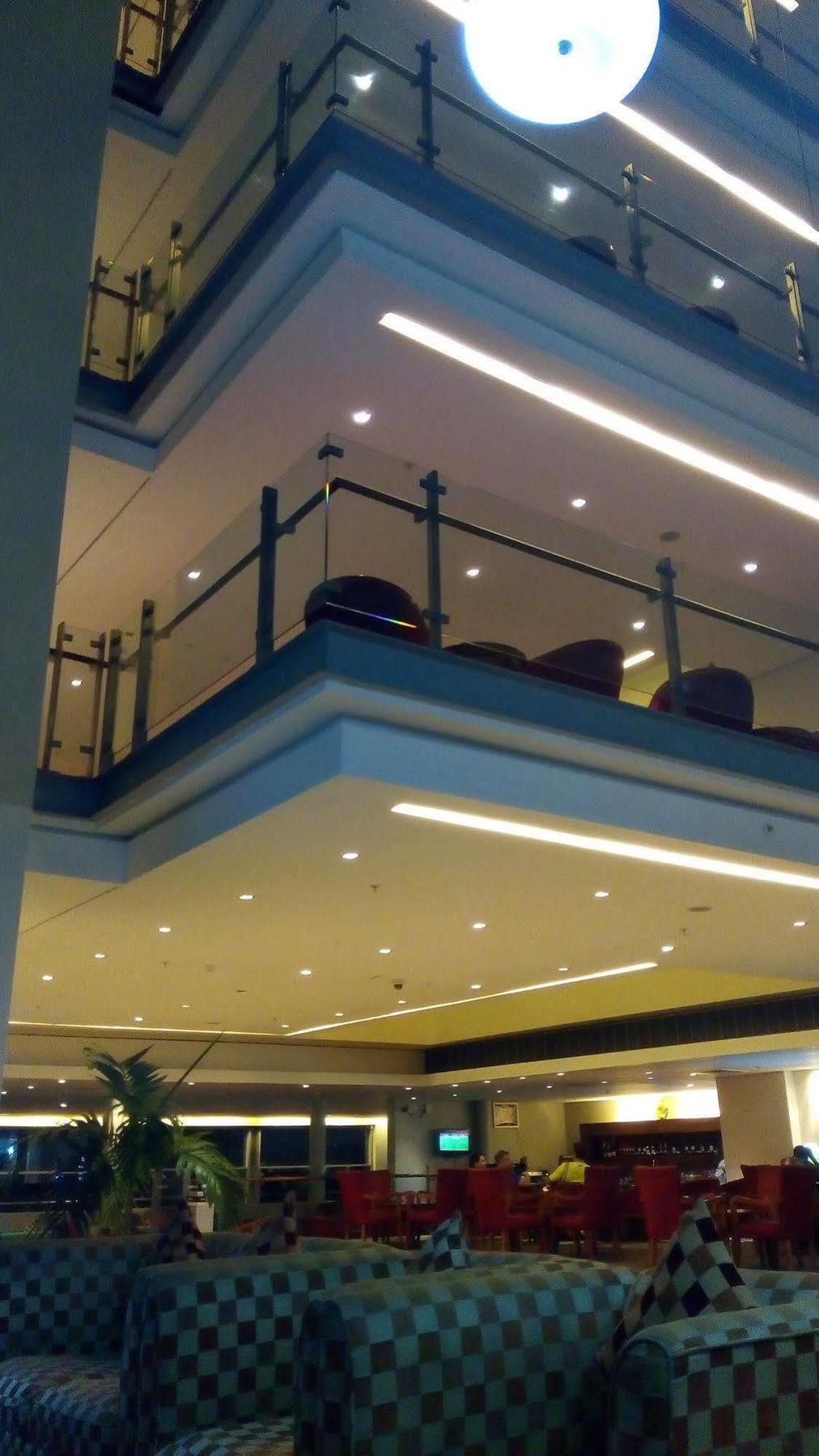 Tinapa Lakeside Hotel Calabar Exterior foto